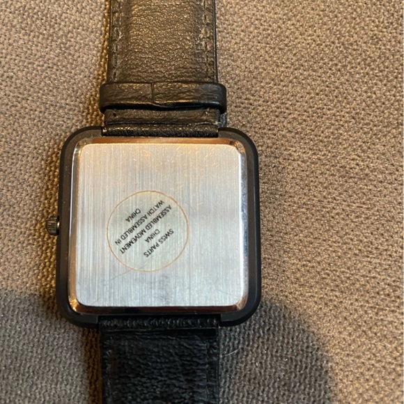 Keith Haring Art Square Watch - Vintage Wearable Artwork /Unisex - Picture 5 of 7